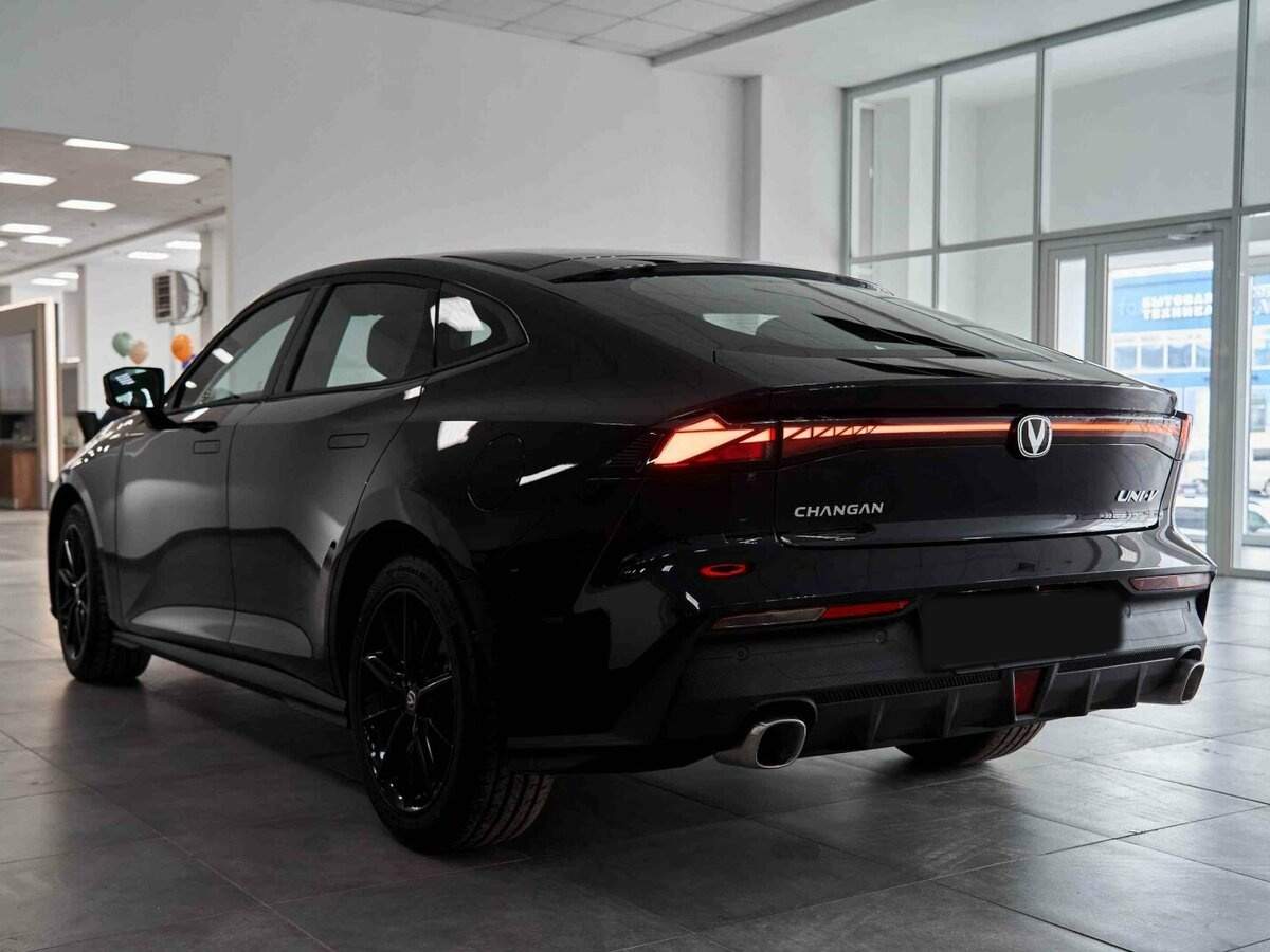 Changan UNI-V, 2024 Фото №3
