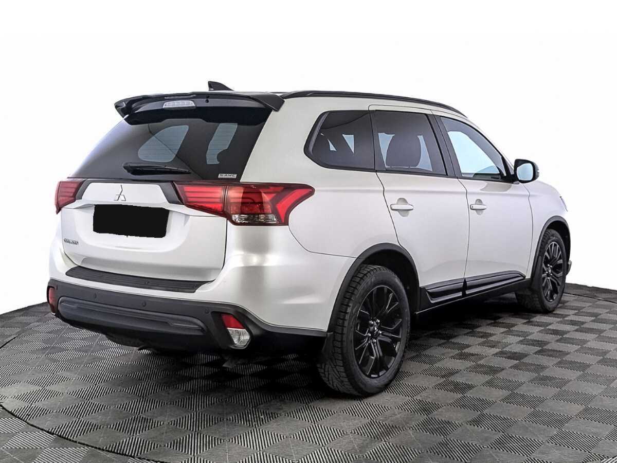 Mitsubishi Outlander, 2022 Фото №5