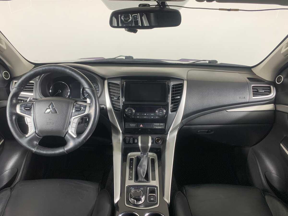 Mitsubishi Pajero Sport, 2017 Фото №13