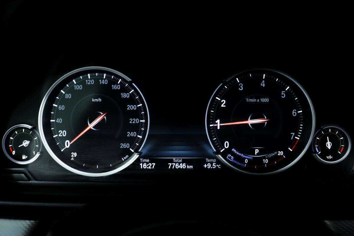 BMW 5 серии 520i, 2016 Фото №10