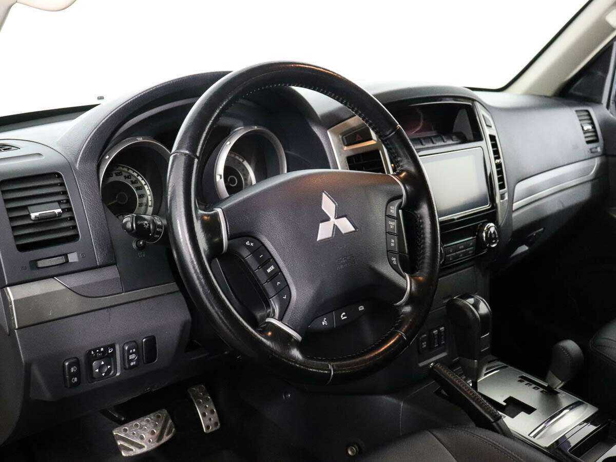 Mitsubishi Pajero, 2015 Фото №5