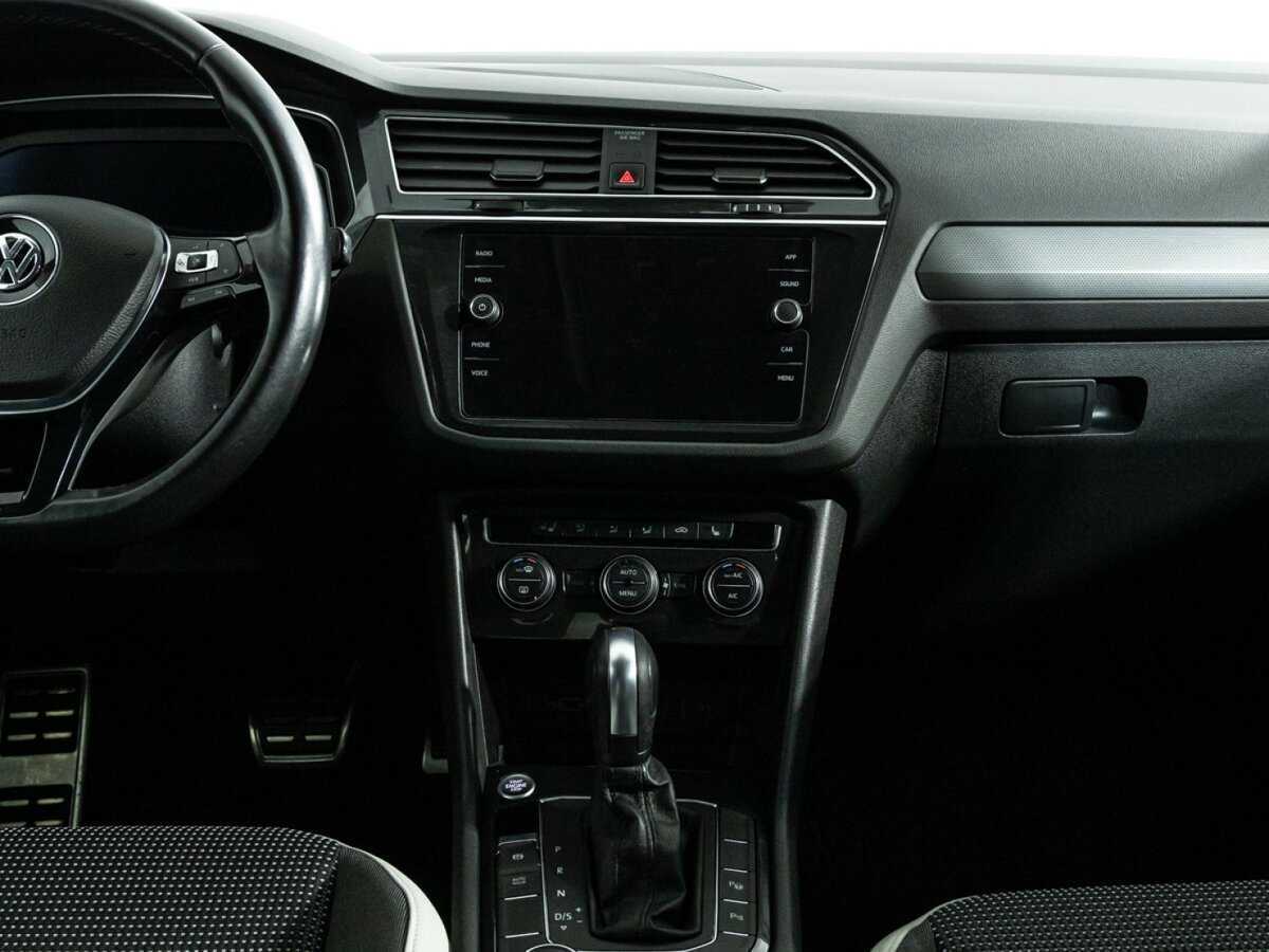 Volkswagen Tiguan, 2020 Фото №14