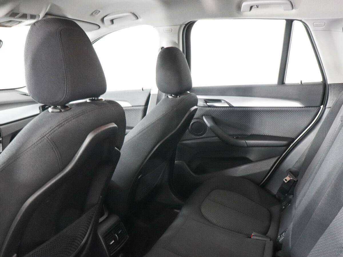 BMW X1 18i sDrive, 2017 Фото №11