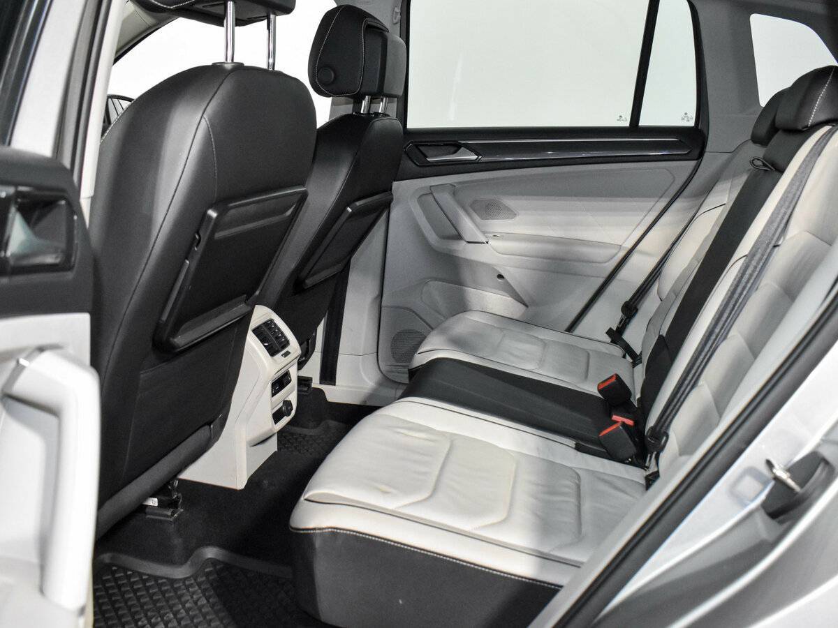 Volkswagen Tiguan, 2017 Фото №12