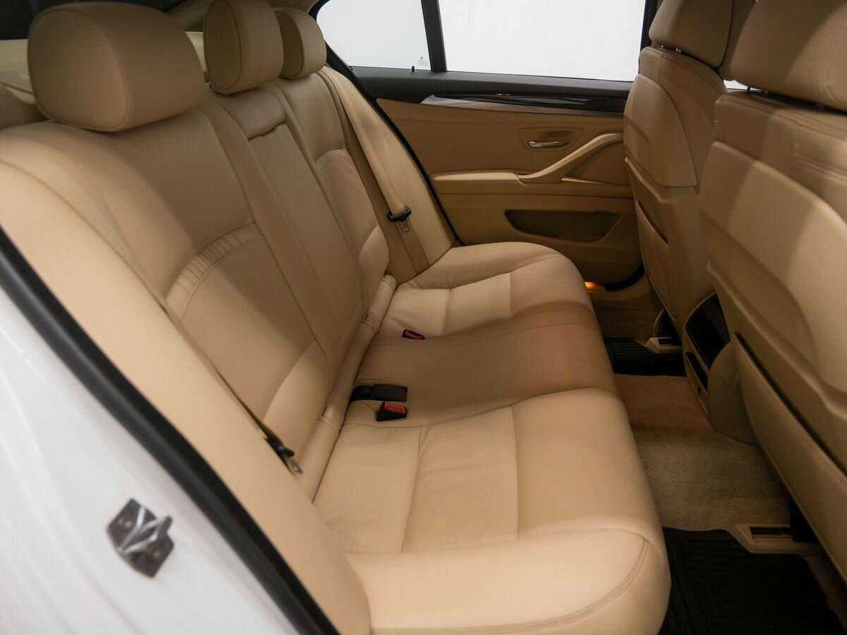 BMW 5 серии 530d xDrive, 2015 Фото №8
