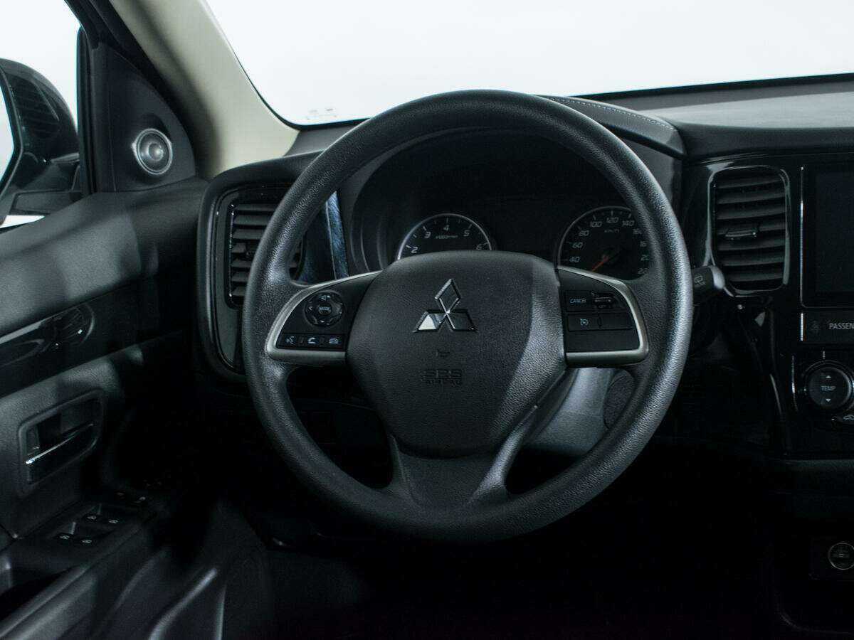 Mitsubishi Outlander, 2022 Фото №13
