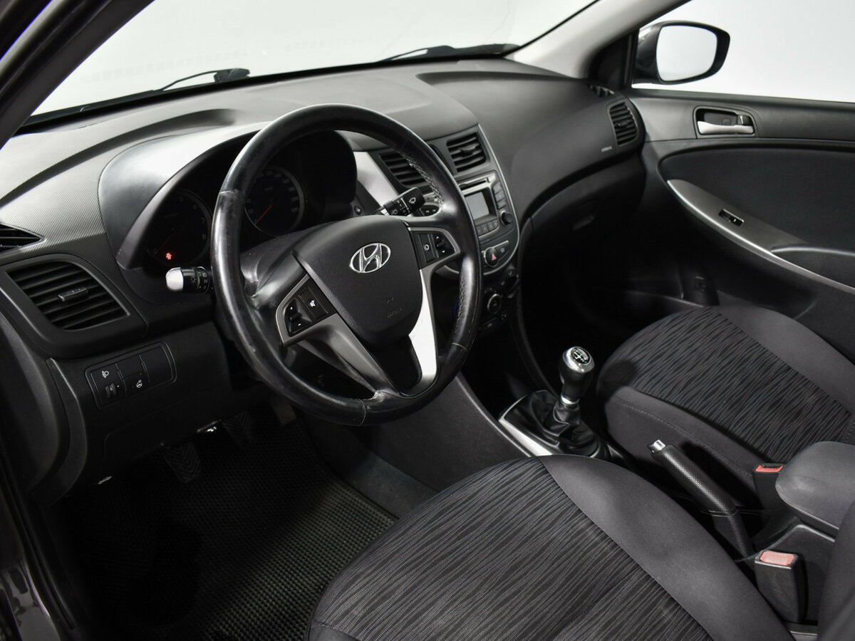 Hyundai Solaris I Рестайлинг, 2016 Фото №9