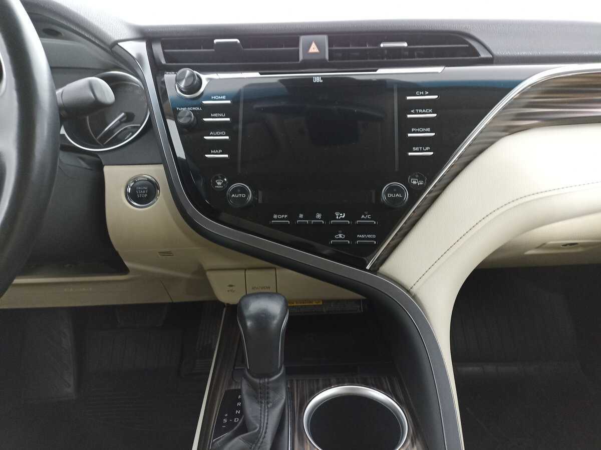 Toyota Camry, 2020 Фото №15