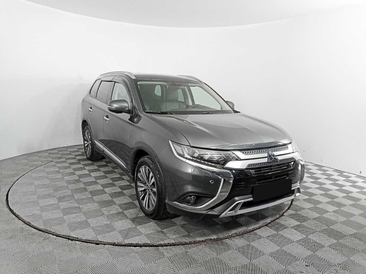 Mitsubishi Outlander, 2021 Фото №3