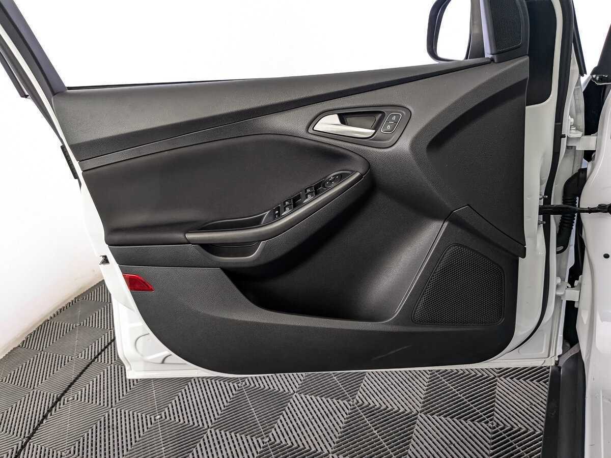 Ford Focus, 2018 Фото №15