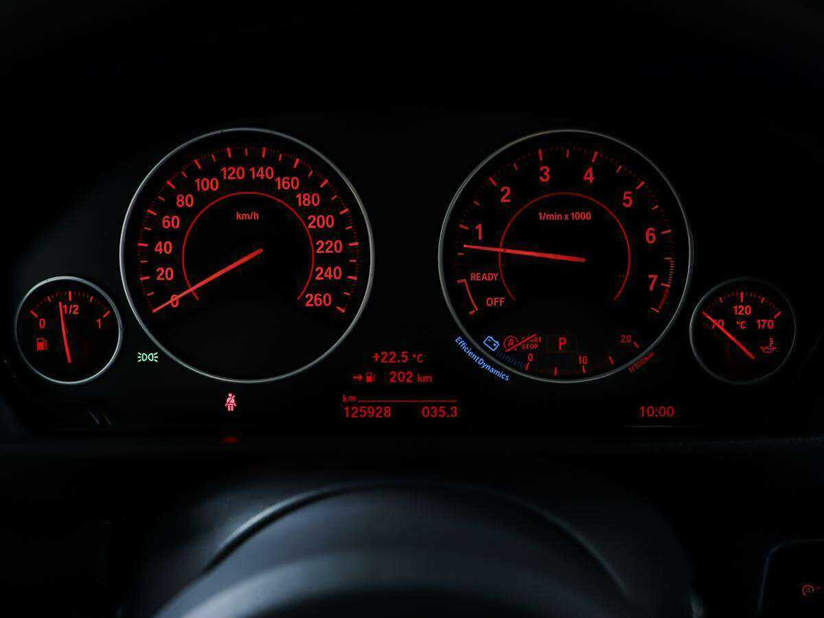 BMW 3 серии 330i xDrive, 2017 Фото №14