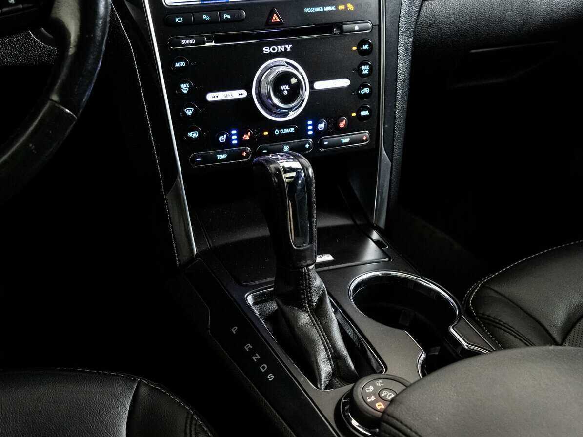 Ford Explorer, 2017 Фото №11