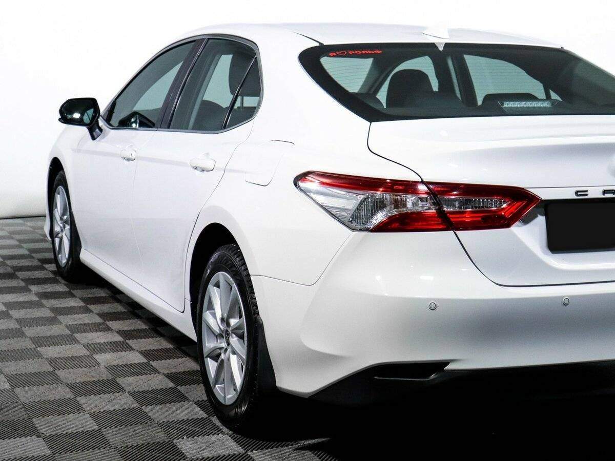 Toyota Camry, 2021 Фото №20