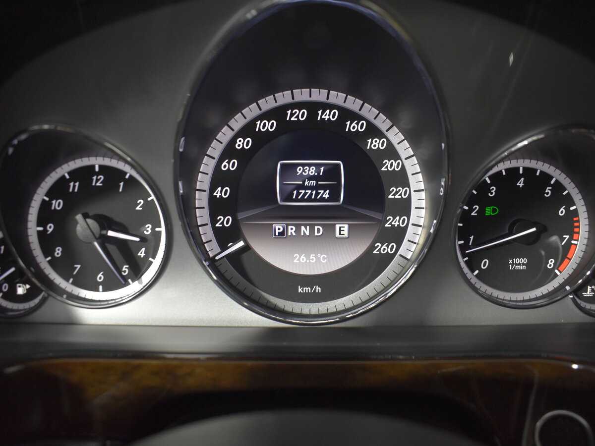 Mercedes-Benz E-Класс 200 7G-Tronic, 2012 Фото №13