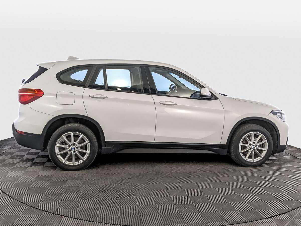 BMW X1 18i sDrive, 2019 Фото №4