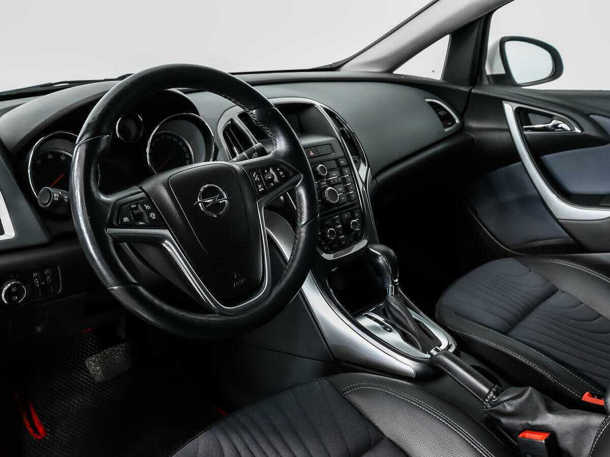 Opel Astra, 2013 Фото №9
