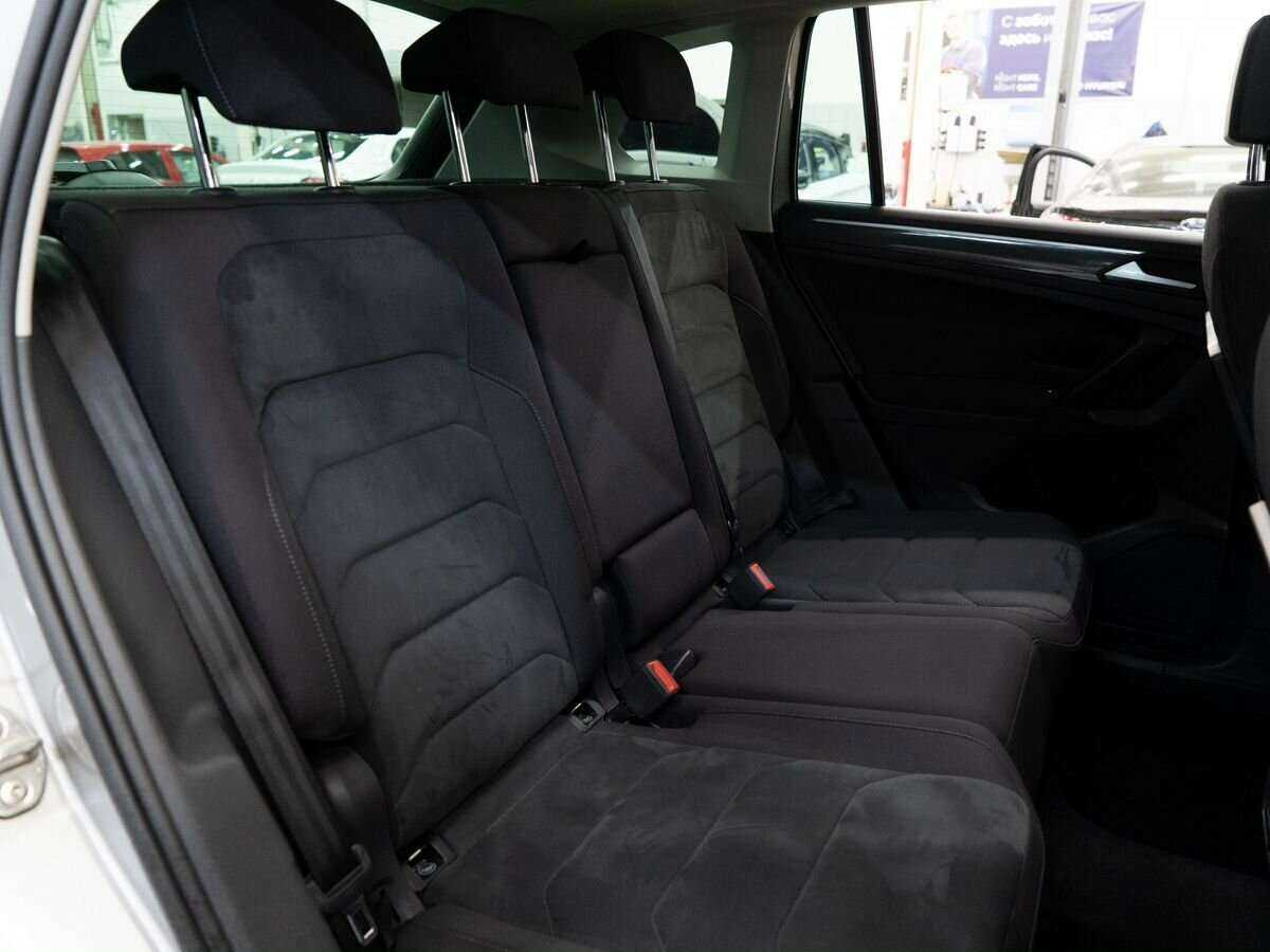 Volkswagen Tiguan, 2019 Фото №8