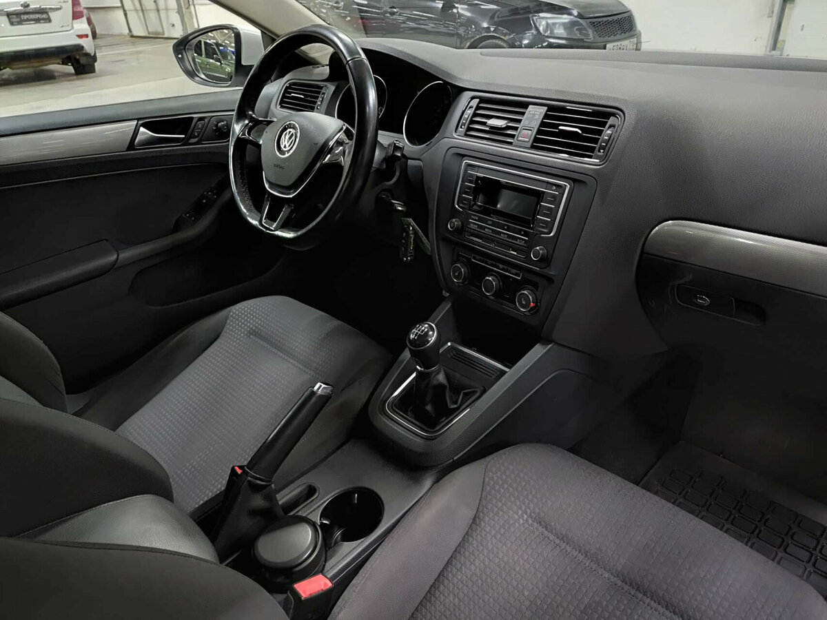 Volkswagen Jetta VI Рестайлинг, 2016 Фото №11