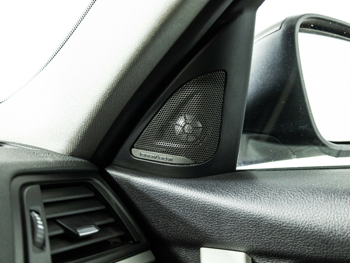 BMW 3 серии 320i VI (F3x), 2015 Фото №17