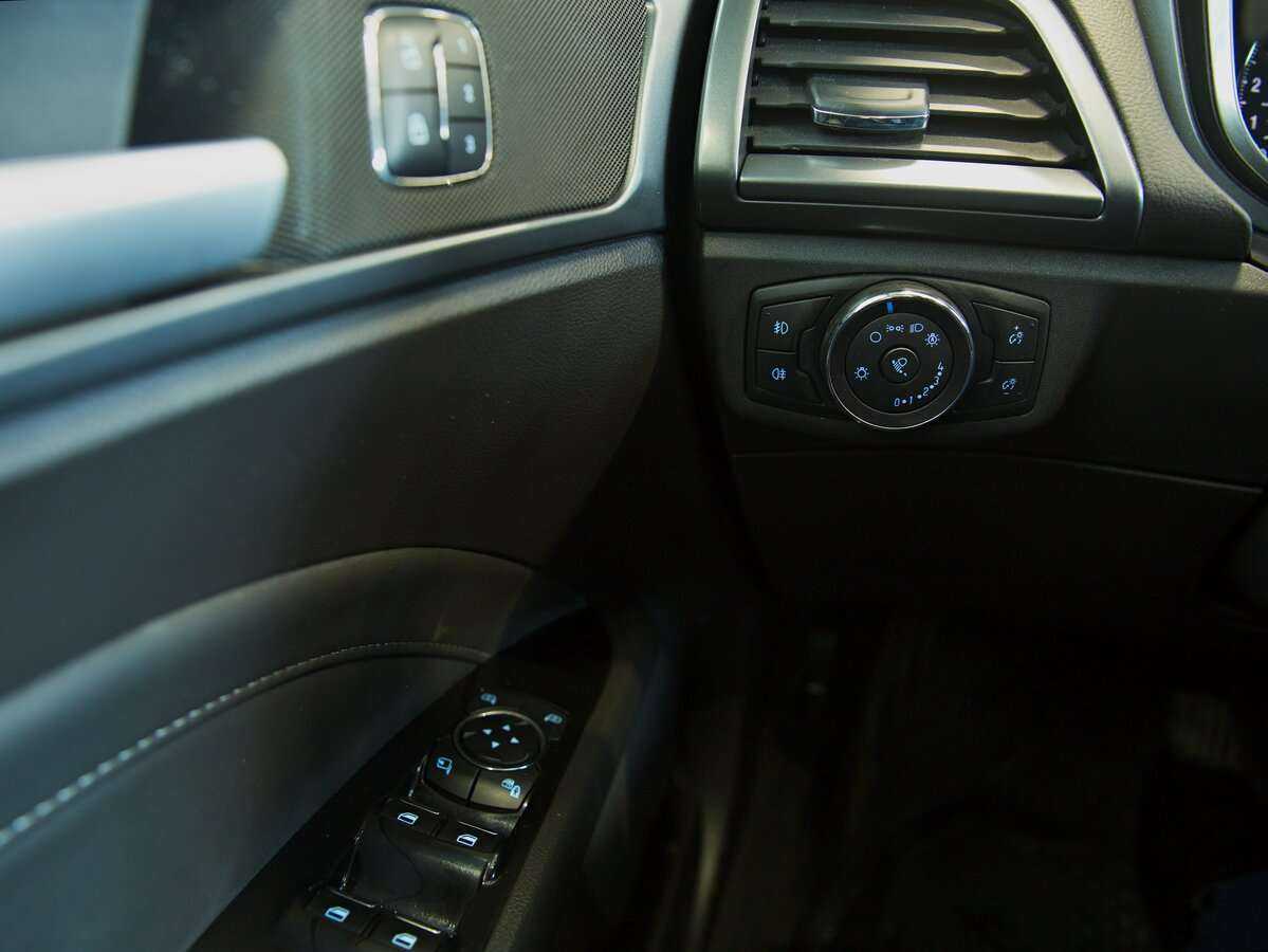 Ford Mondeo, 2017 Фото №7