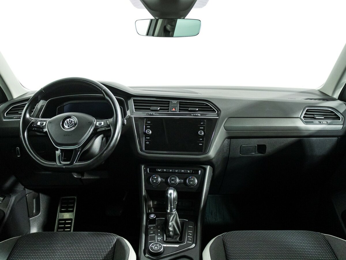 Volkswagen Tiguan II, 2019 Фото №11