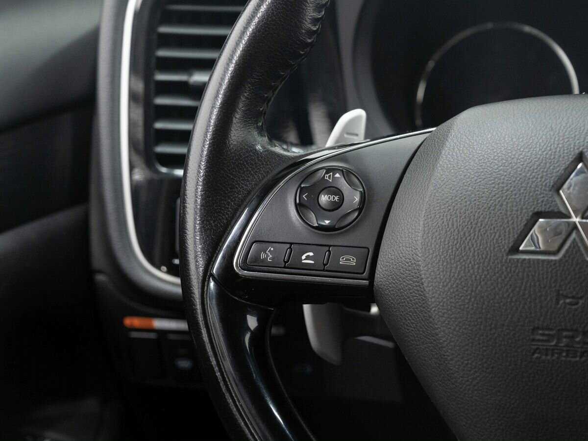Mitsubishi Outlander, 2016 Фото №17