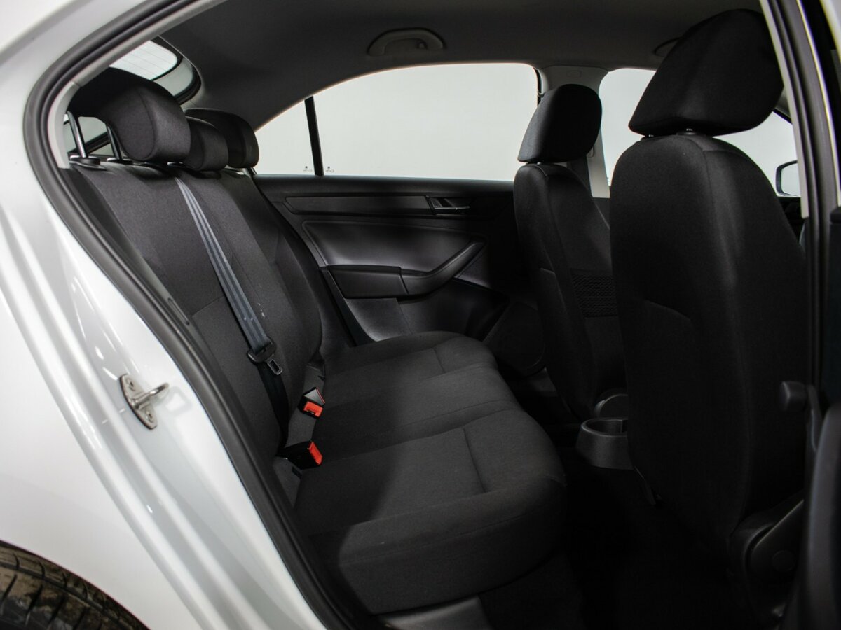 Skoda Rapid I, 2017 Фото №10