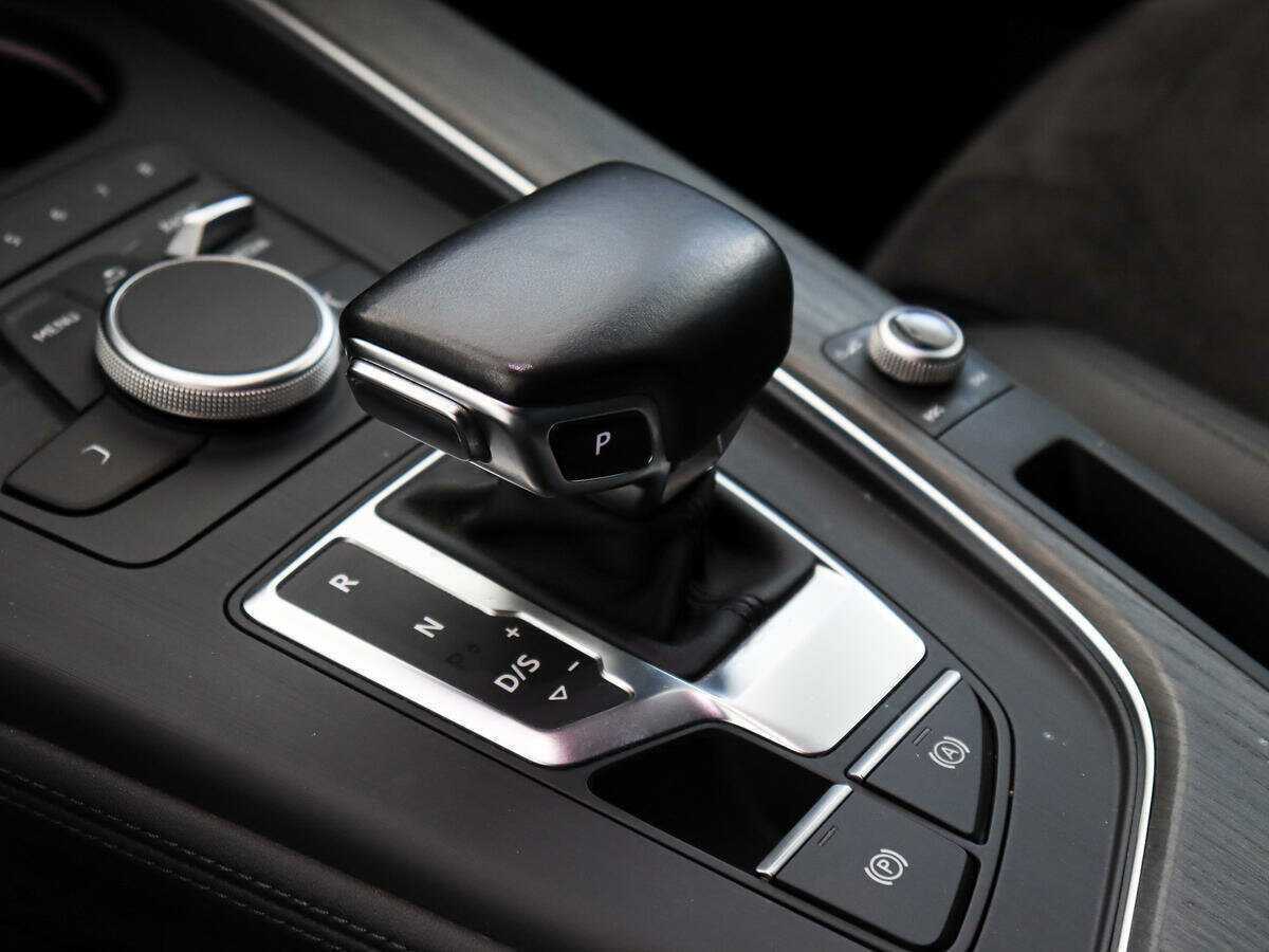 Audi A4, 2019 Фото №9