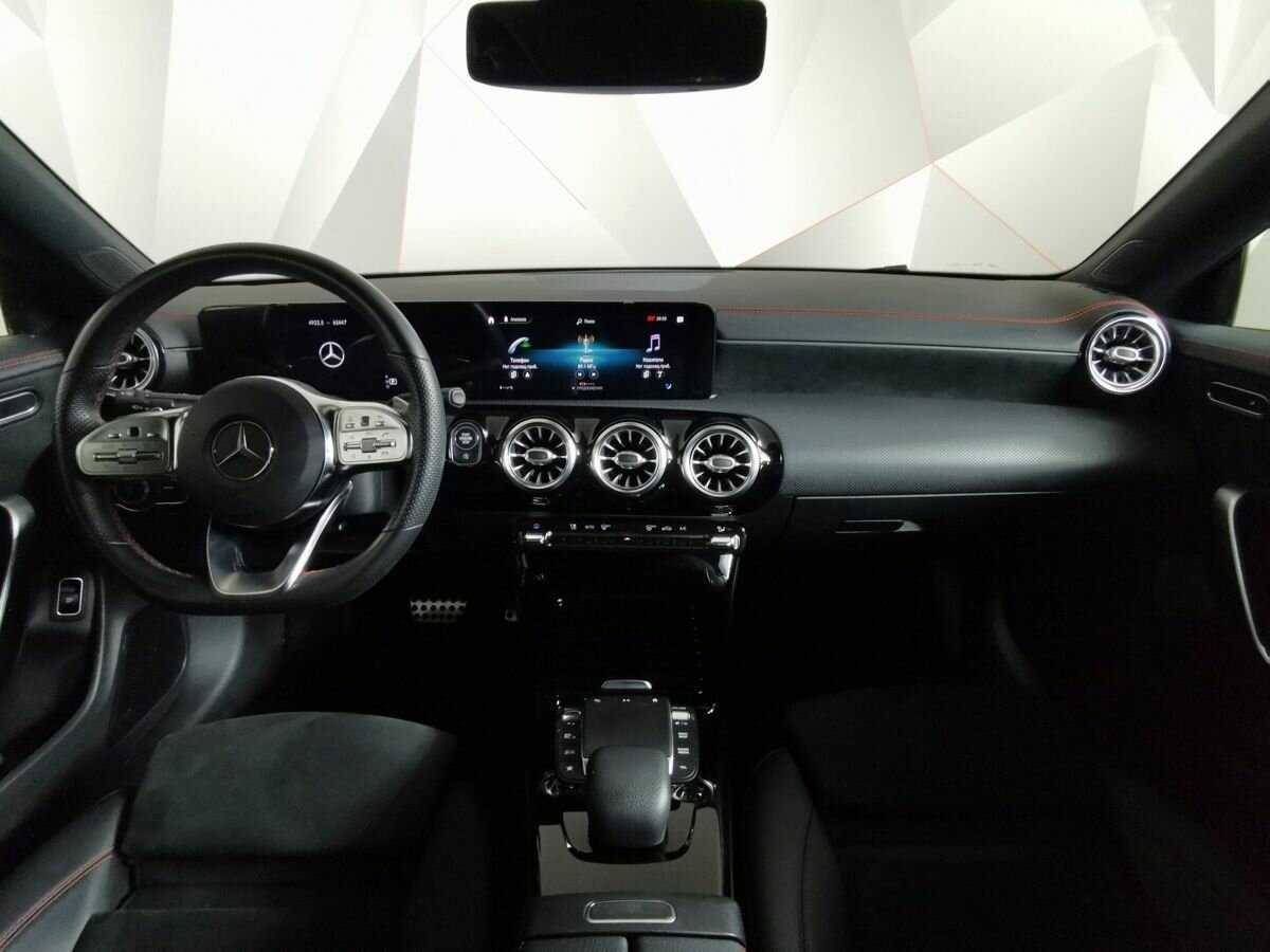 Mercedes-Benz CLA 200, 2020 Фото №10