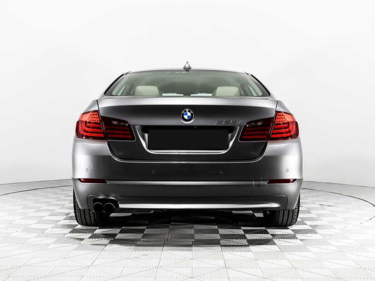 BMW 5 серии 528i xDrive, 2012 Фото №5