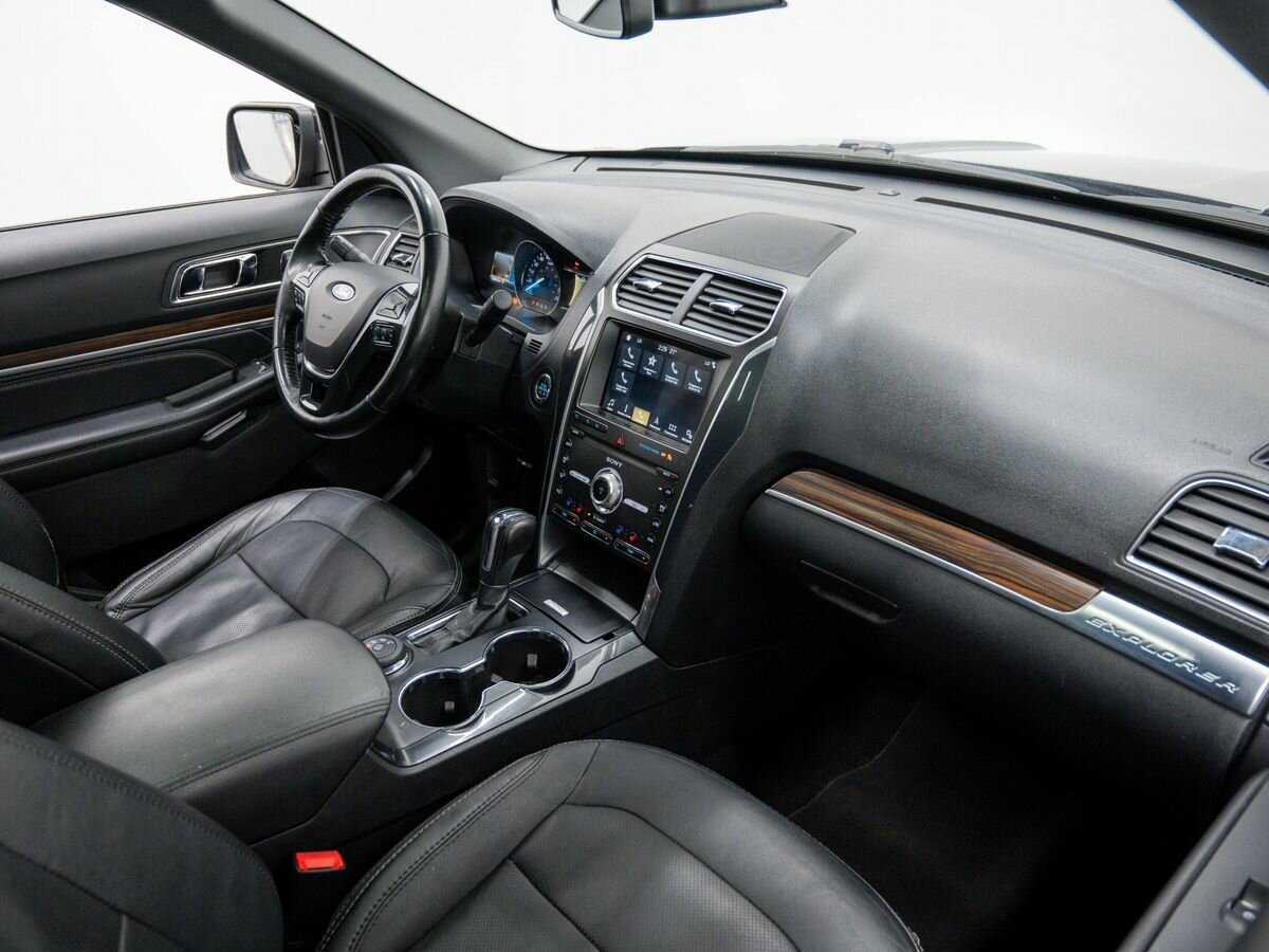 Ford Explorer, 2018 Фото №7