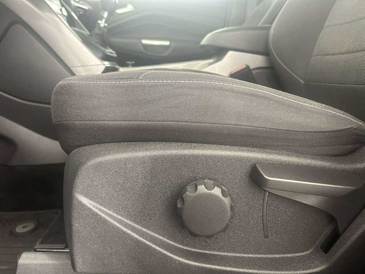 Ford Kuga, 2015 Фото №10