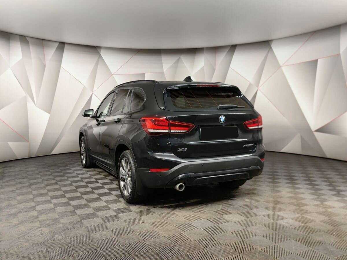 BMW X1 18d xDrive, 2020 Фото №4