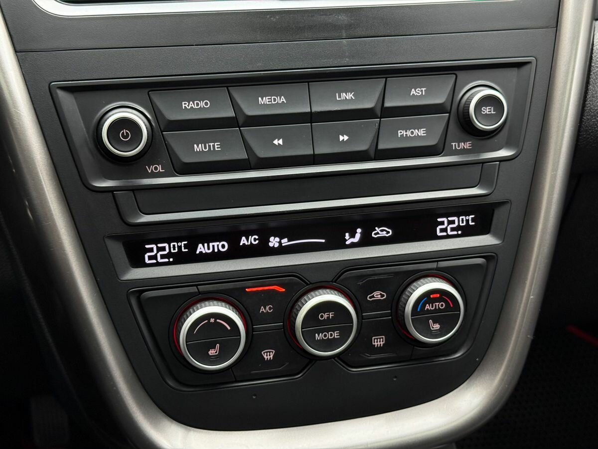 FAW Besturn X80 I Рестайлинг, 2018 Фото №14