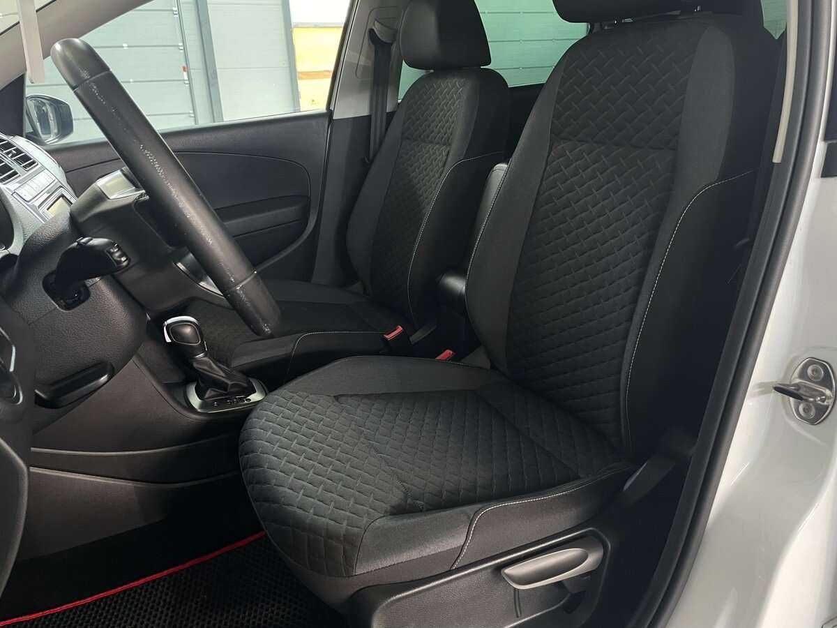 Volkswagen Polo, 2018 Фото №11