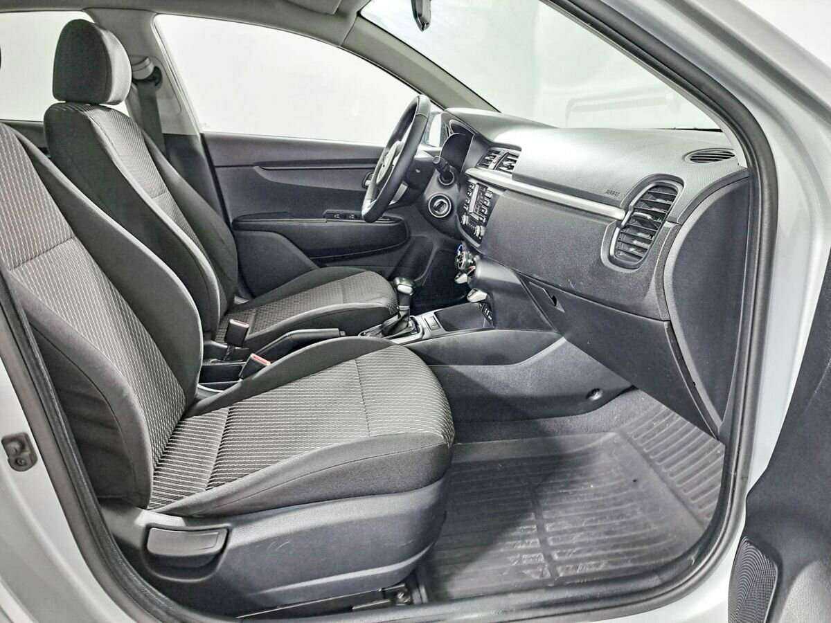Kia Rio, 2017 Фото №9