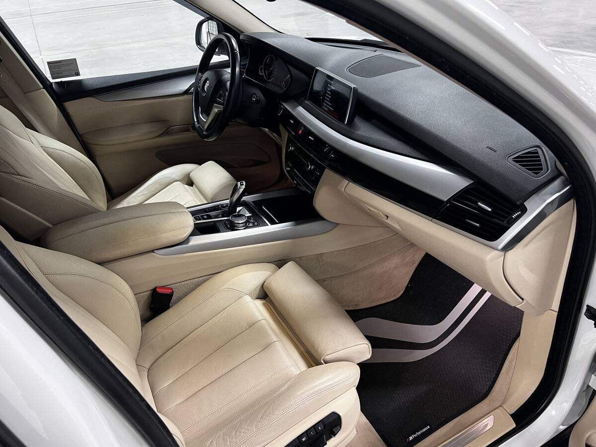 BMW X5 30d, 2015 Фото №11