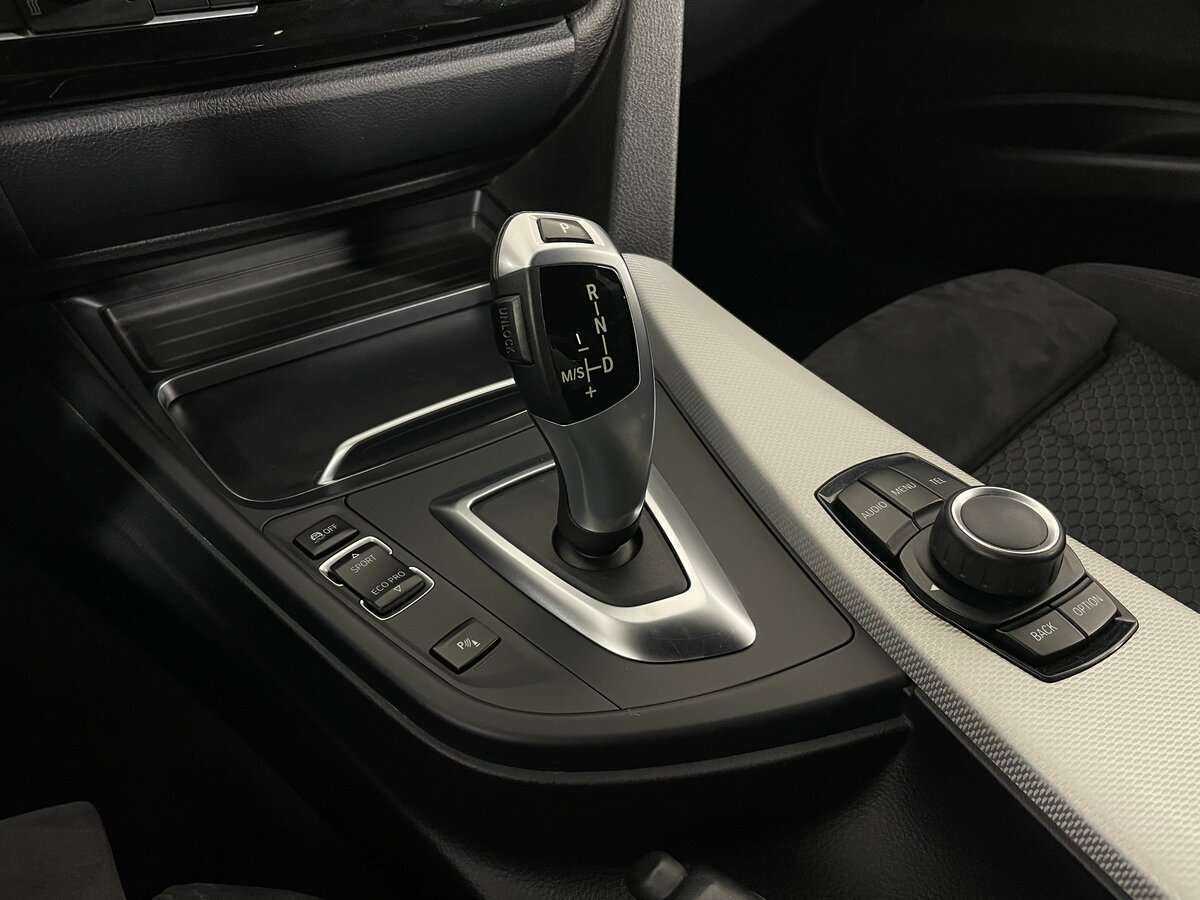 BMW 3 серии 320i xDrive, 2016 Фото №23