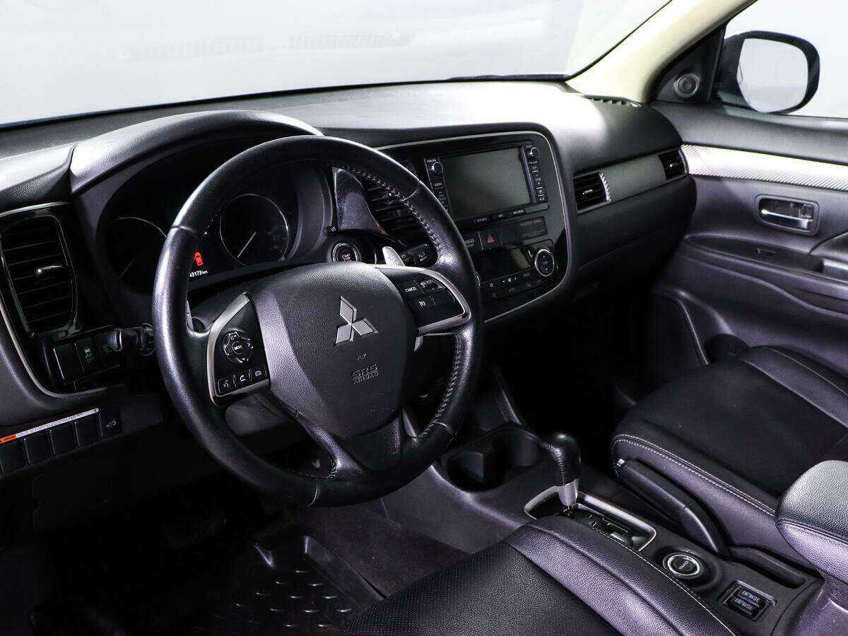 Mitsubishi Outlander, 2013 Фото №11