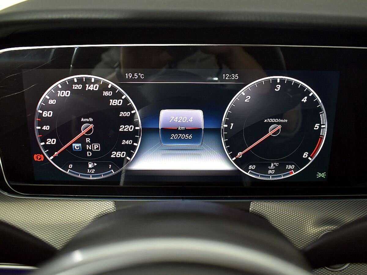 Mercedes-Benz E-Класс 220 d, 2018 Фото №12