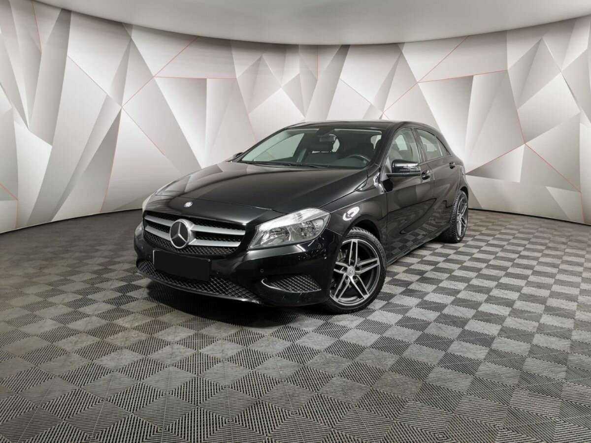 Mercedes-Benz A-Класс 180, 2014 Фото №1