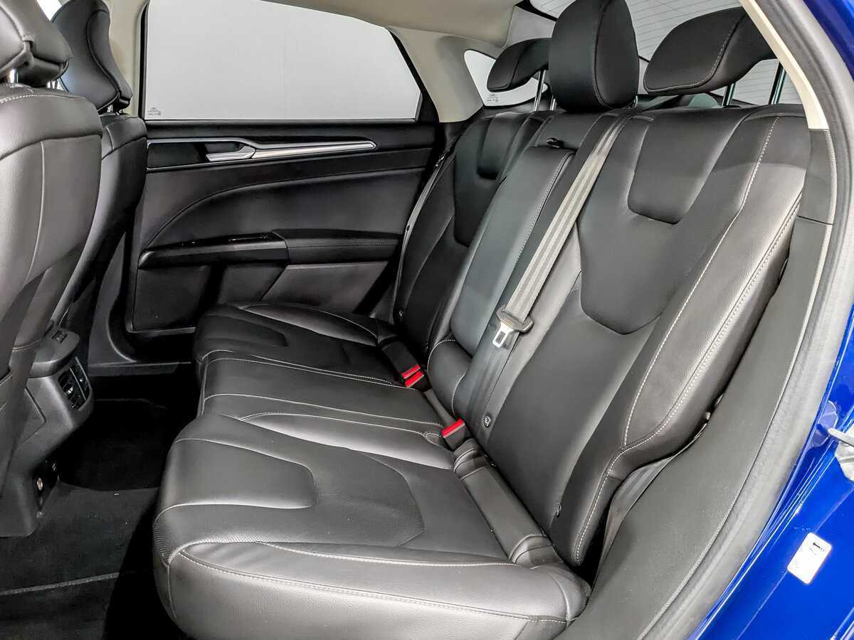 Ford Mondeo, 2017 Фото №12