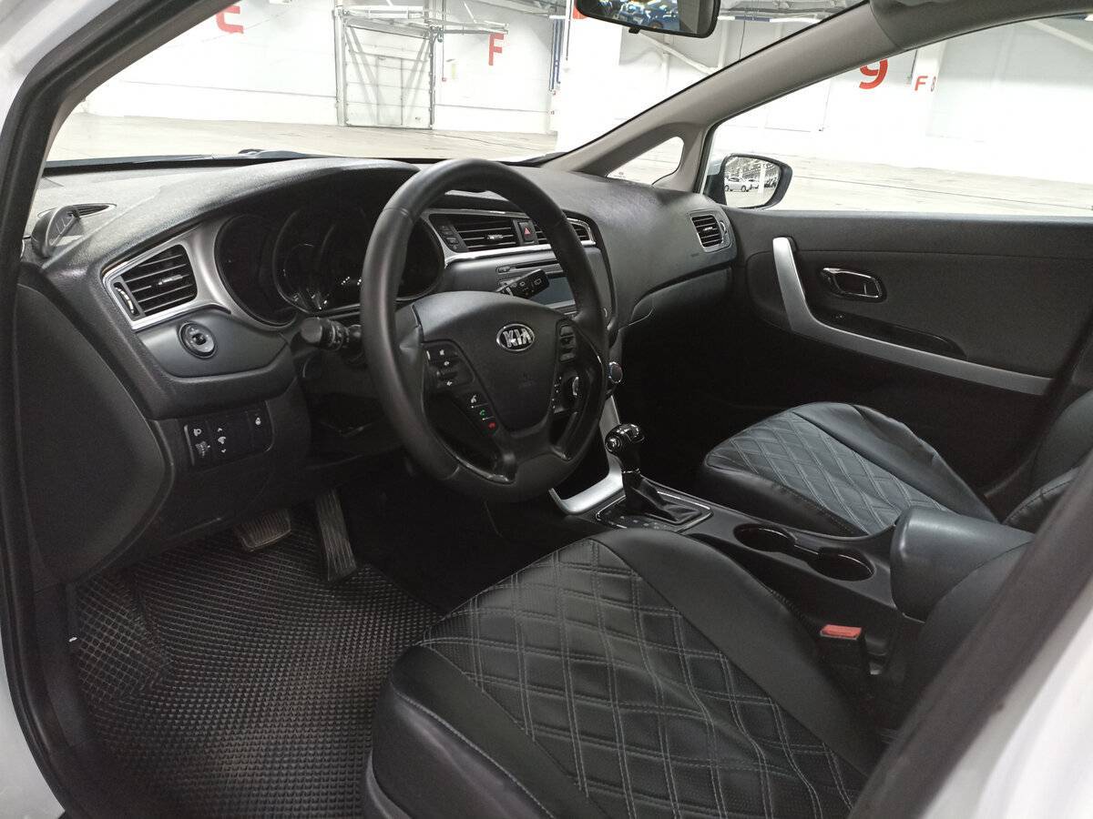 Kia Ceed, 2015 Фото №16