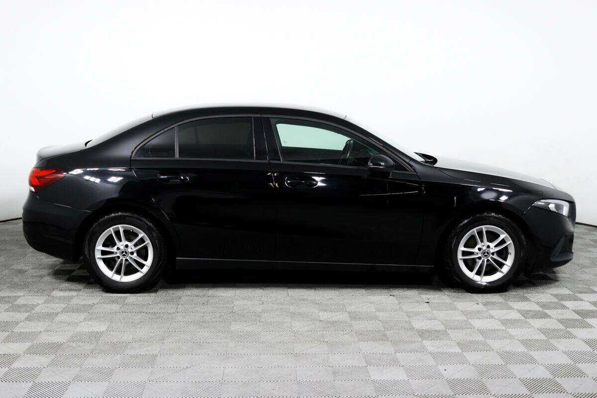 Mercedes-Benz A-Класс 200, 2019 Фото №4