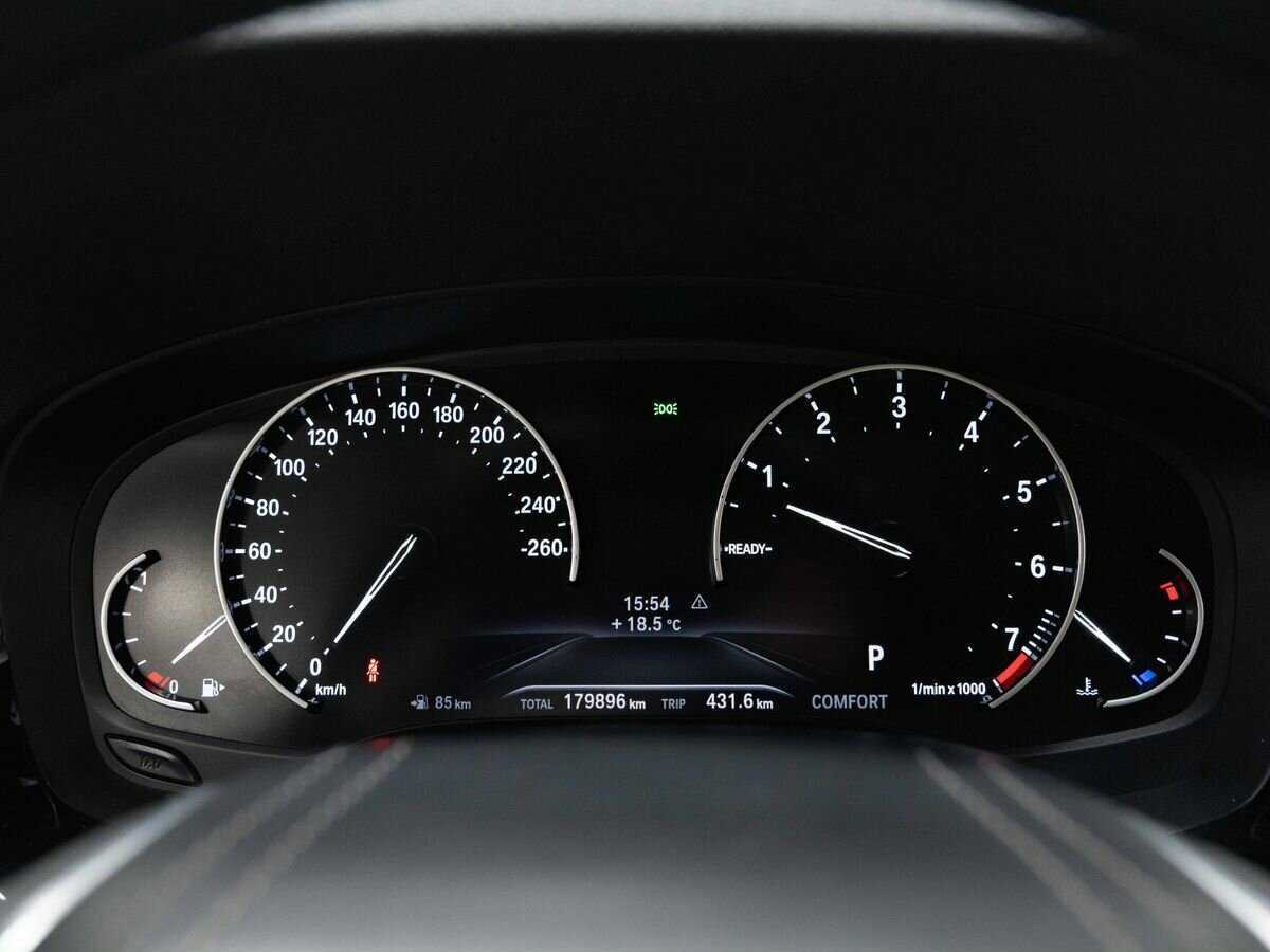 BMW 5 серии 520i, 2019 Фото №20