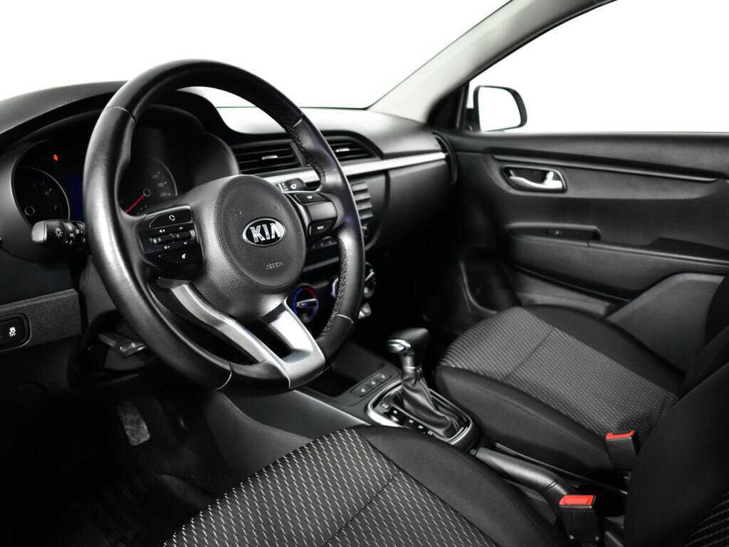 Kia Rio, 2018 Фото №13