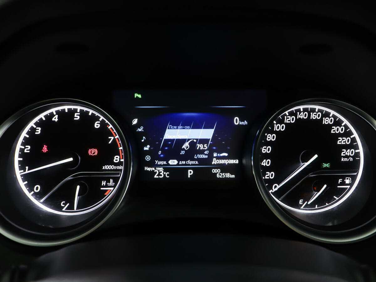 Toyota Camry, 2018 Фото №14