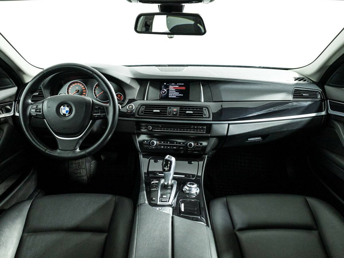 BMW 5 серии 520i VI (F10/F11/F07) Рестайлинг, 2014 Фото №13