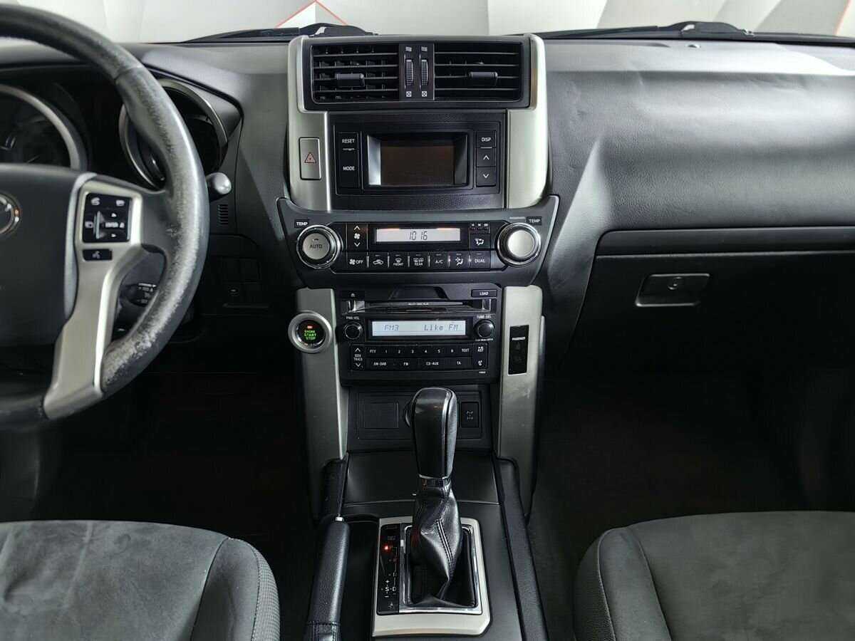 Toyota Land Cruiser Prado, 2012 Фото №11