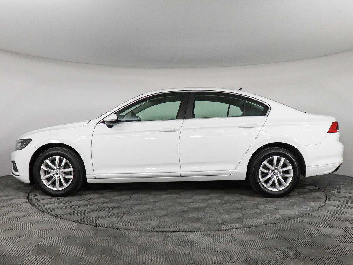 Volkswagen Passat, 2020 Фото №8